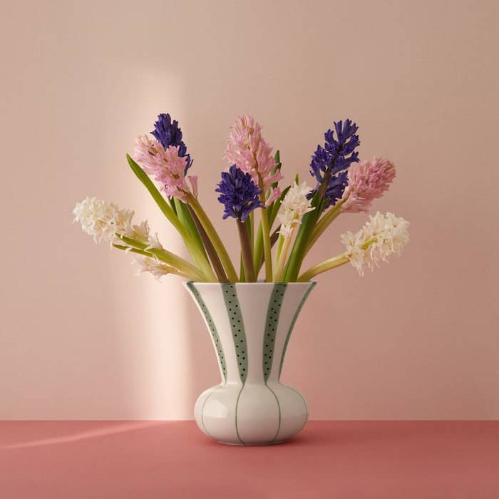 Kähler - Signature - 7.9" Ceramic Vase w/ Arrangement Plate