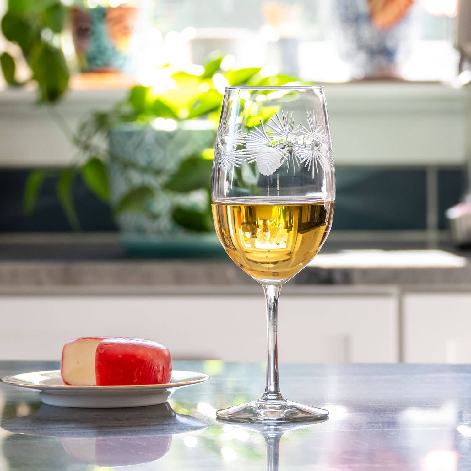 Icy Pine All Purpose Wine Glass 18oz – Engraved Design - Set of 4