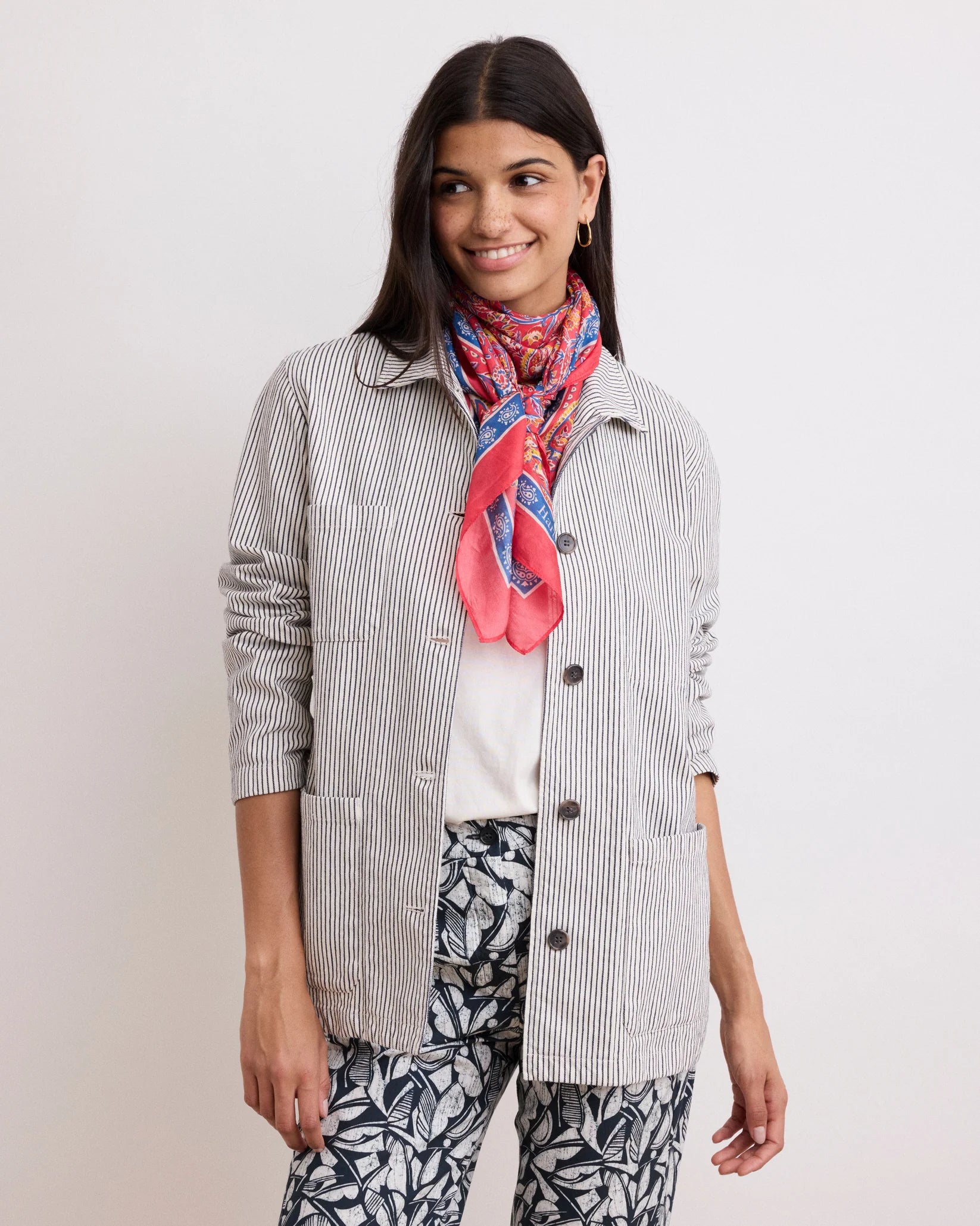 hartford-woman-woven-striped-jacket-black-white-model-front-view