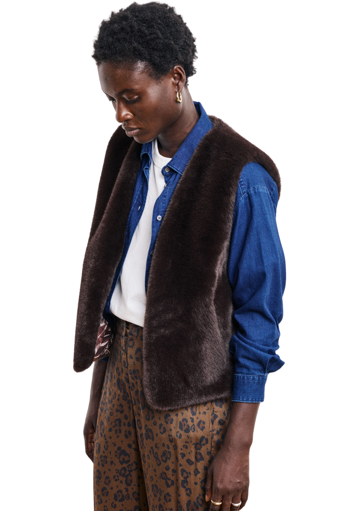 Hartford-paris-woman-knitted-vest-vobby-vest-chocolate