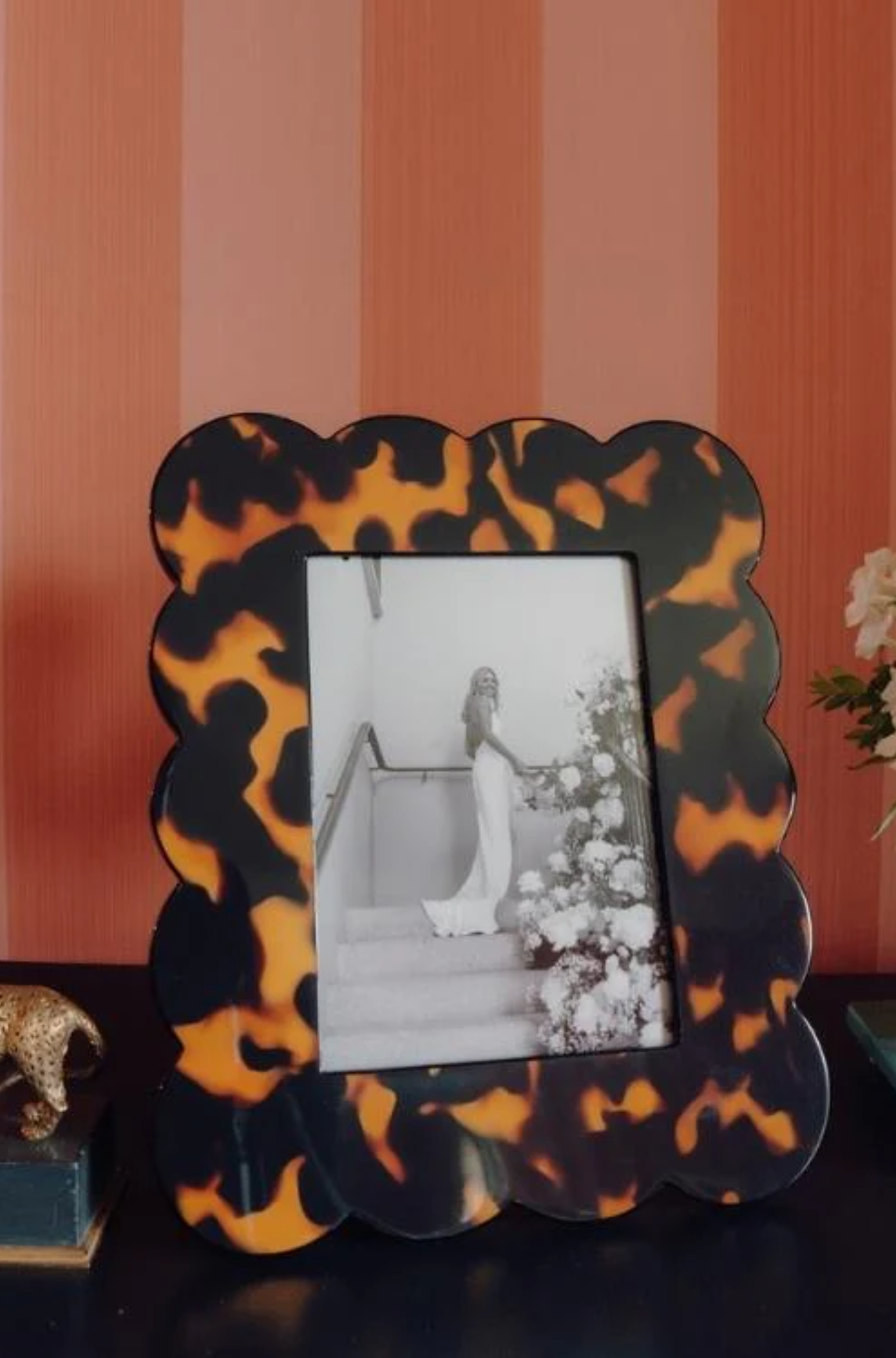 Tortoiseshell Scalloped Photo Frame