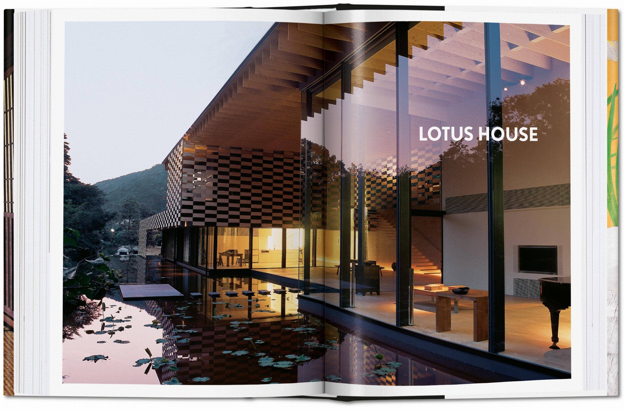 Living in Japan. 45th Ed (German, French, English)