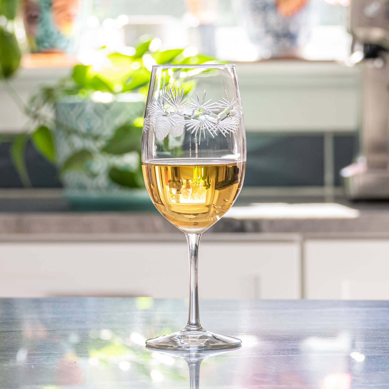 Icy Pine All Purpose Wine Glass 18oz – Engraved Design - Set of 4